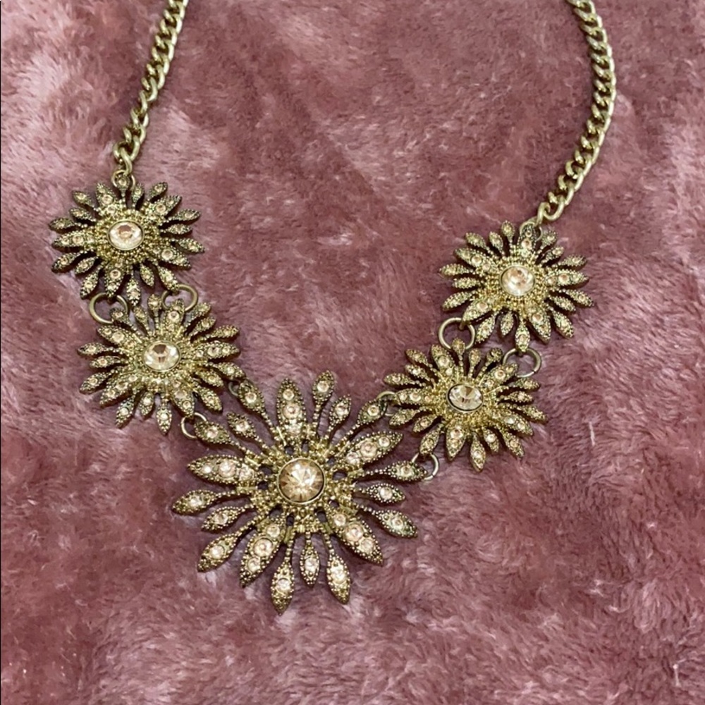 Beautiful statement necklace